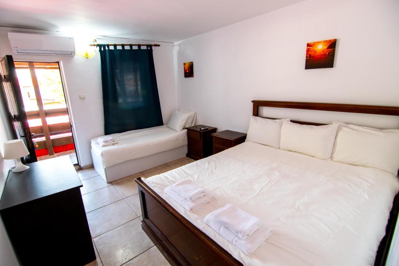Hotel Famagusta Vama Veche Exterior foto